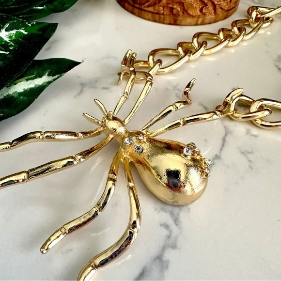Zara Golden Bejeweled Spider Necklace Halloween Special Collection Statement NEW - Picture 8 of 14